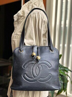 CHANEL Caviar CC Shoulder Bag, Black